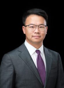 Yang (Eric) Li 